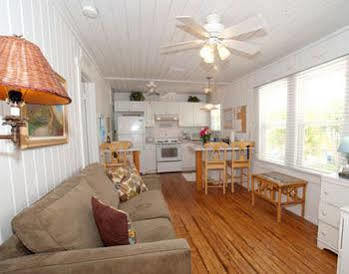 אנה מריה Anna Maria Beach Cottages מראה חיצוני תמונה